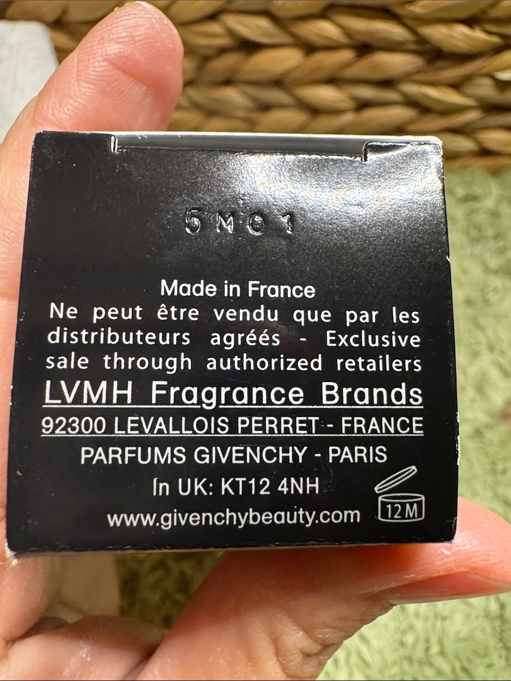 Givenchy Prisme Libre Glow Serum Foundation 3.5N - Nude Beige